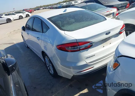2020 Ford Fusion Se z USA, uszkodzony, nr VIN 3FA6P0H73LR241083